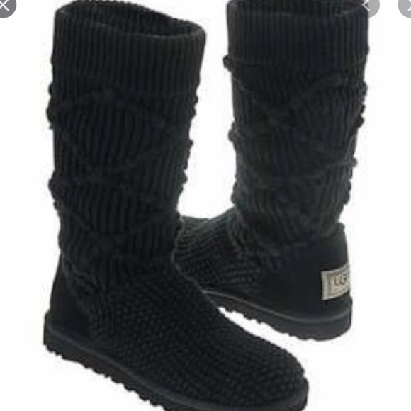 black crochet uggs